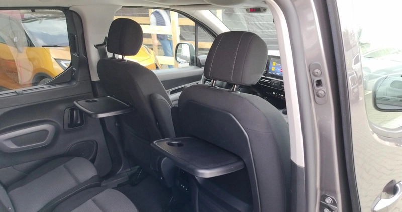 Toyota Proace City Verso cena 141900 przebieg: 43422, rok produkcji 2022 z Wągrowiec małe 352